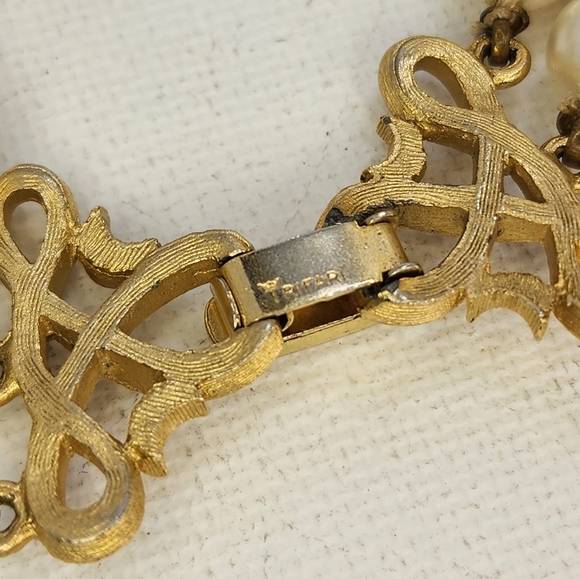 Crown Trifari 1950s pearl bracelet - Picture 4 of 10